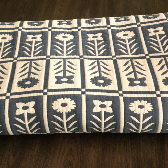 NEW QUINCE Organic Cotton Jacquard Floral Coverlet Blue King California King - Picture 9 of 9